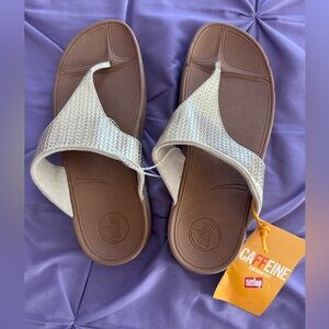 FITFLOP Gold Metallic Thongs 407-308 NWT Sz 9